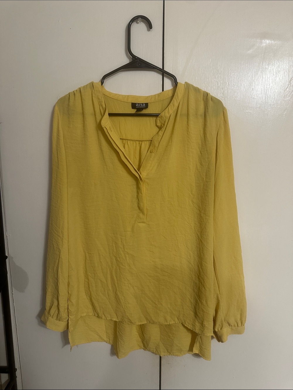 a.n.a Yellow Split V-Neck Layered Hem Tunic